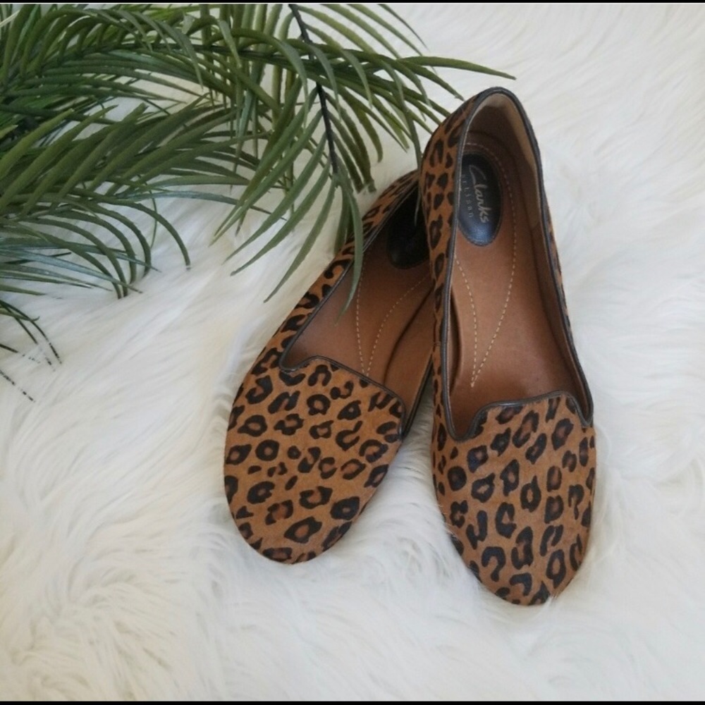 Clarks Leopard Flats